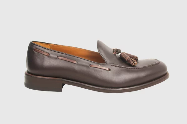 MOCASÍN BORLAS MARRÓN
